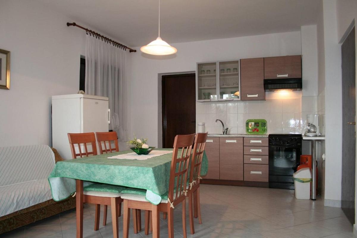 Apartments Susy พูลา ภายนอก รูปภาพ
