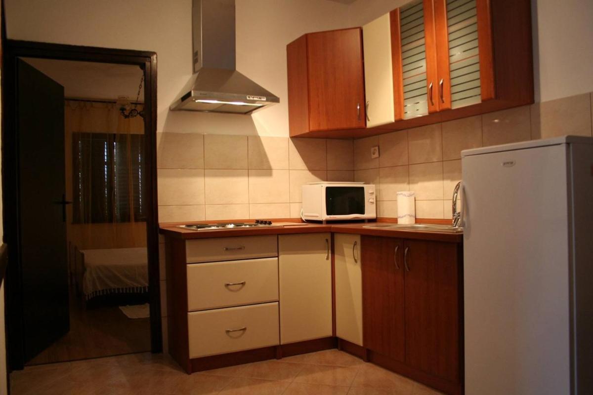 Apartments Susy พูลา ภายนอก รูปภาพ
