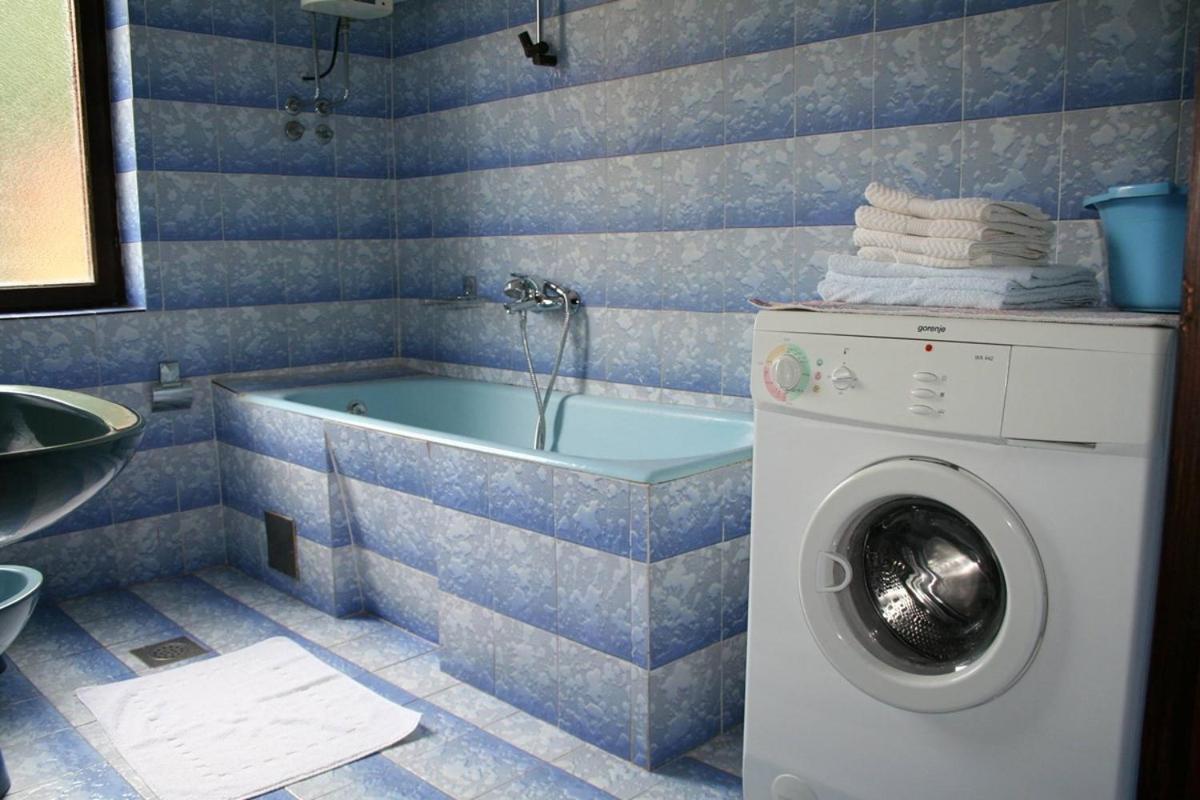 Apartments Susy พูลา ภายนอก รูปภาพ