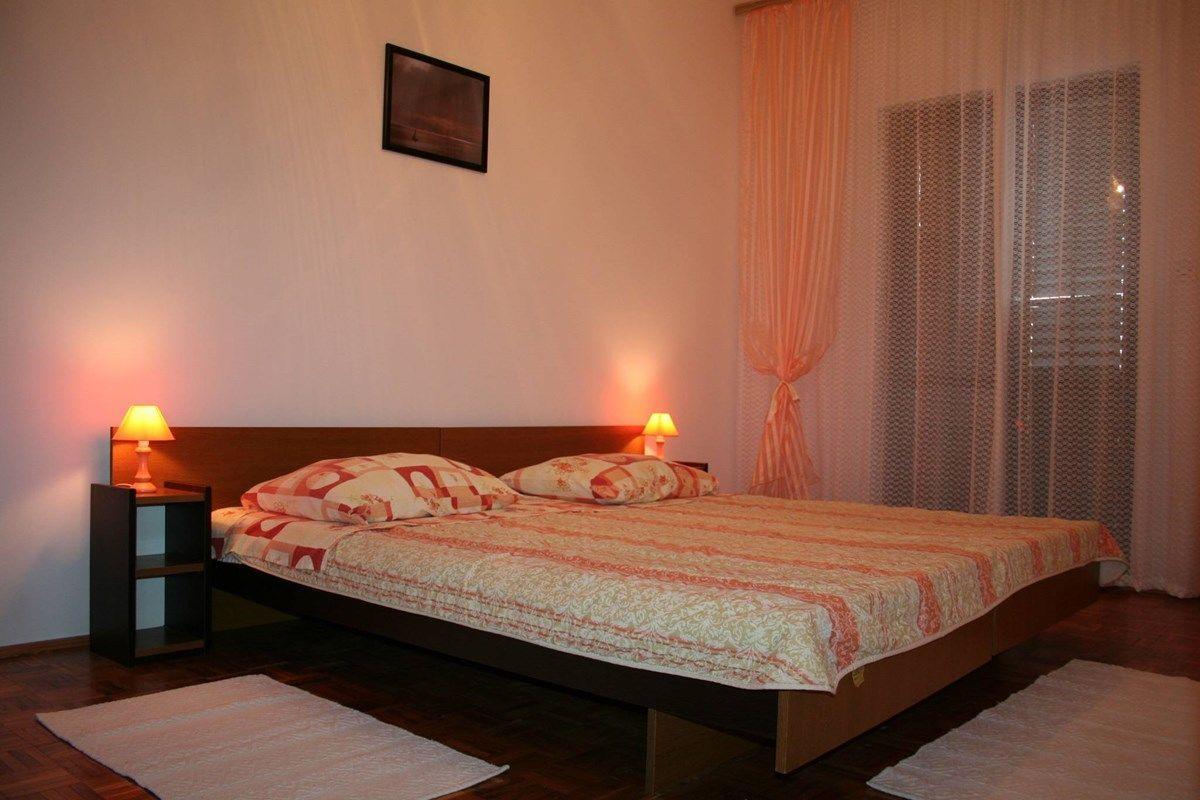 Apartments Susy พูลา ภายนอก รูปภาพ